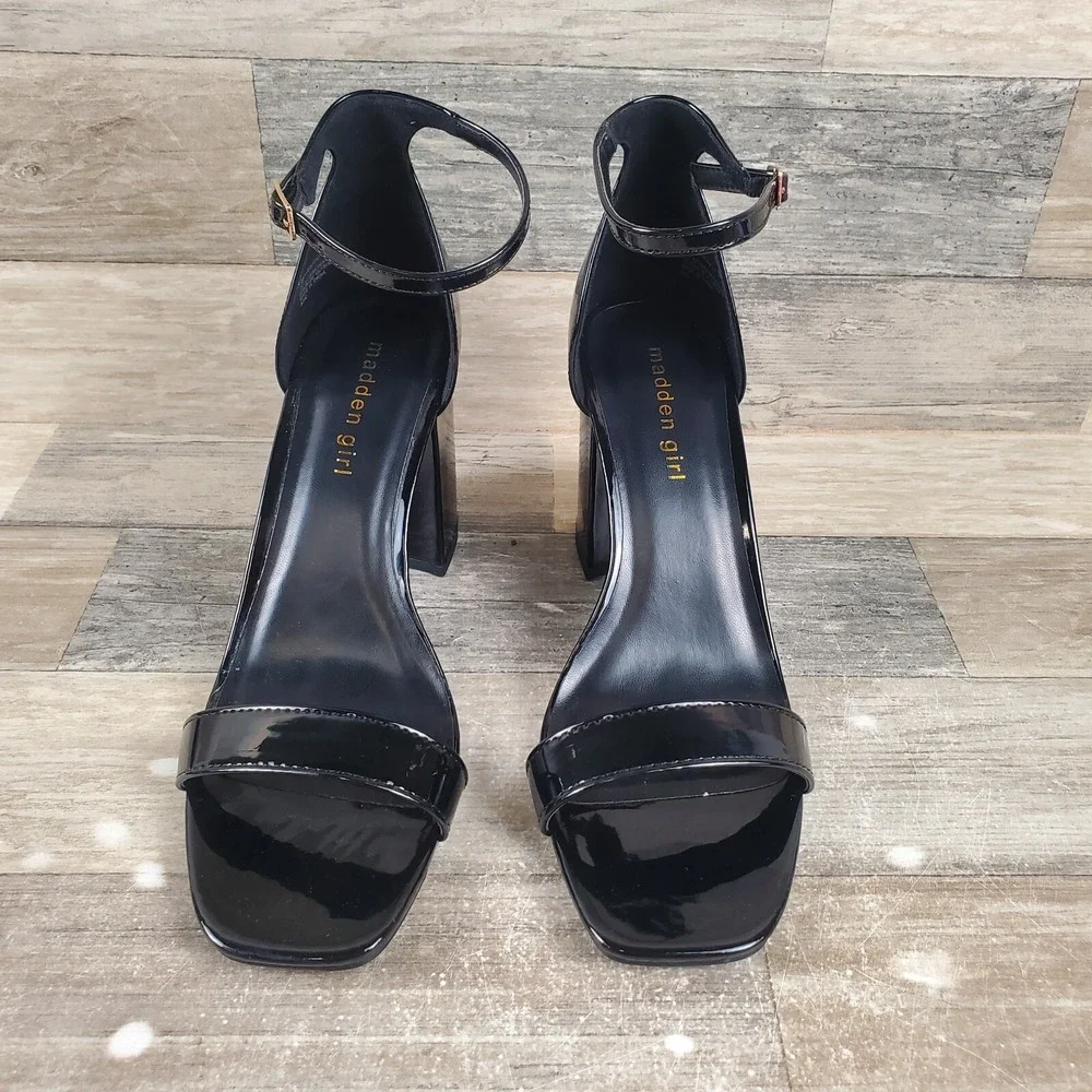 Madden Girl Star Womens Platform Sandal Sz 9 M Black Patent Leather Ankle Strap